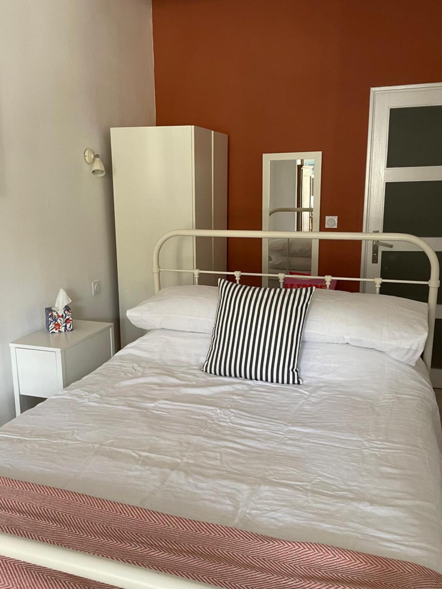 Appartement Au Port Dinan Buitenkant foto